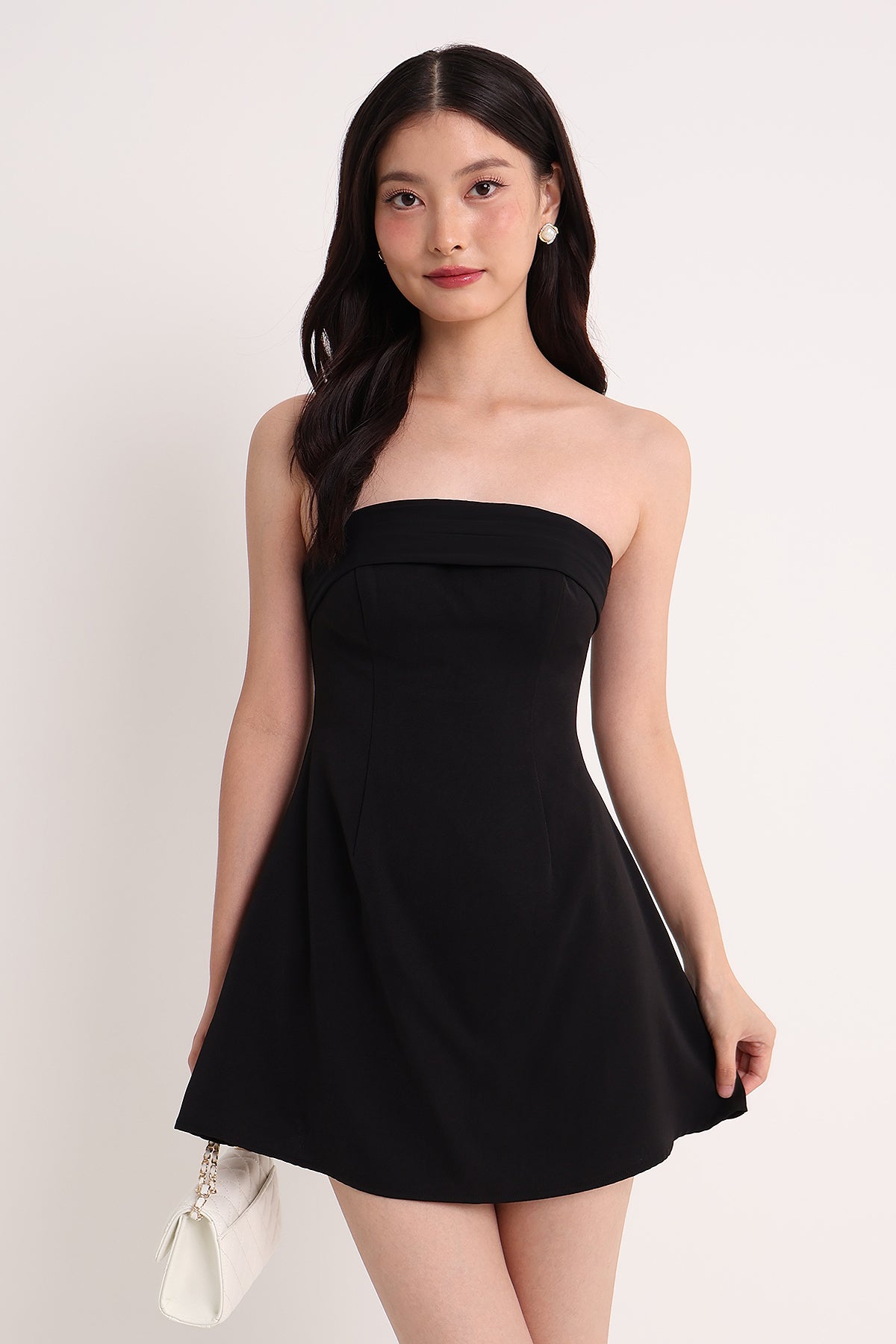ANISSA TUBE TIE-BACK DRESS IN BLACK