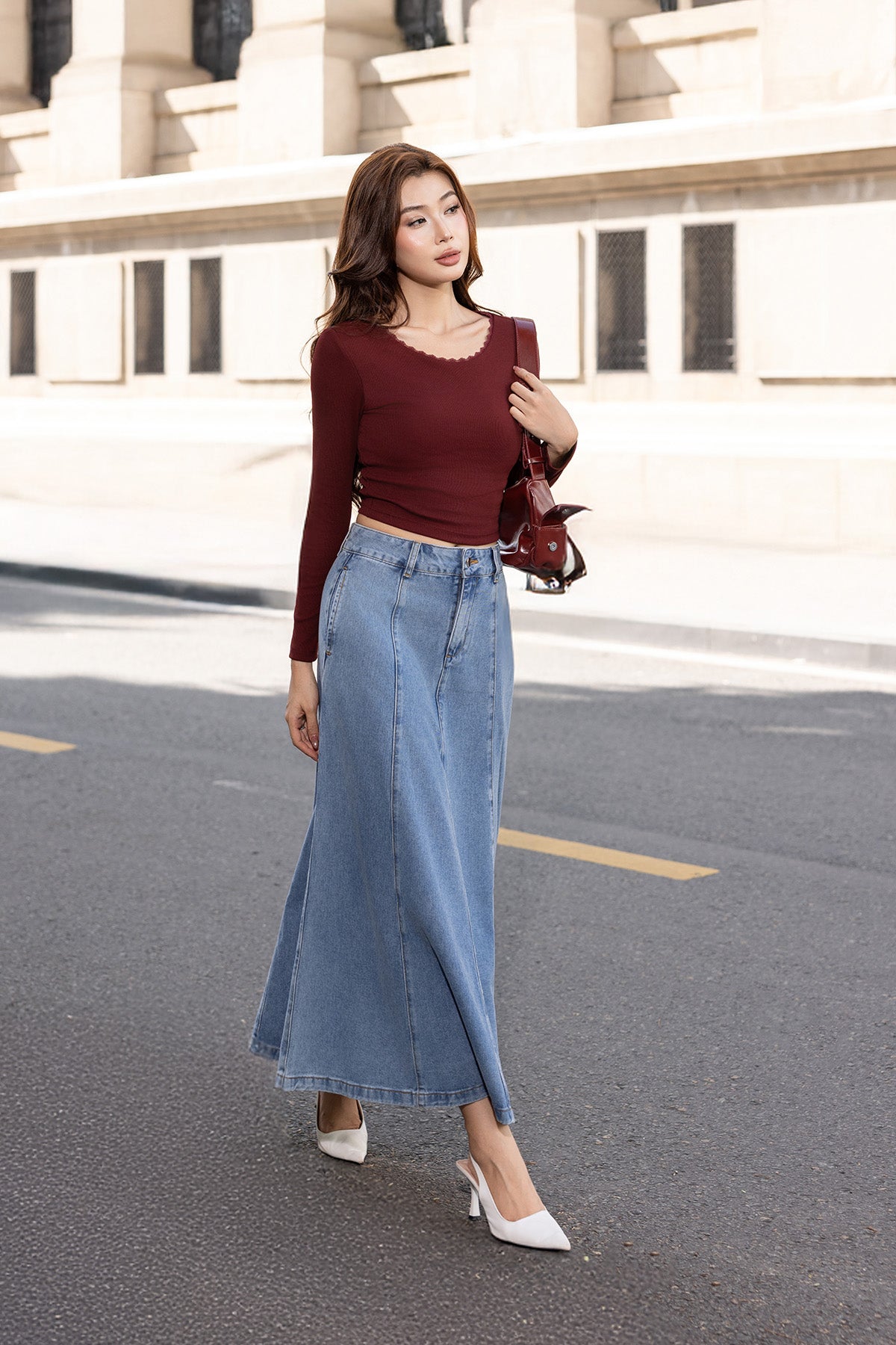 アパルトモン Denim Maxi Skirt HEPBURN DENIM MAXI SKIRT IN MID | NEONMELLO