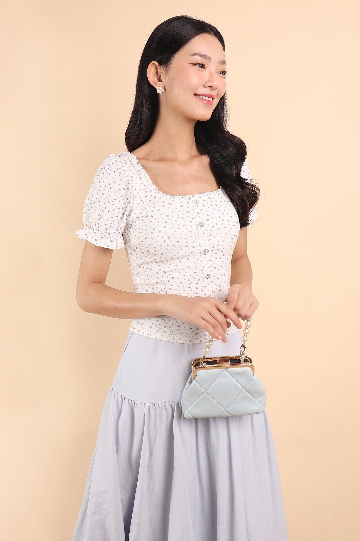 LISS FLORAL PADDED TEE TOP IN WHITE | NEONMELLO