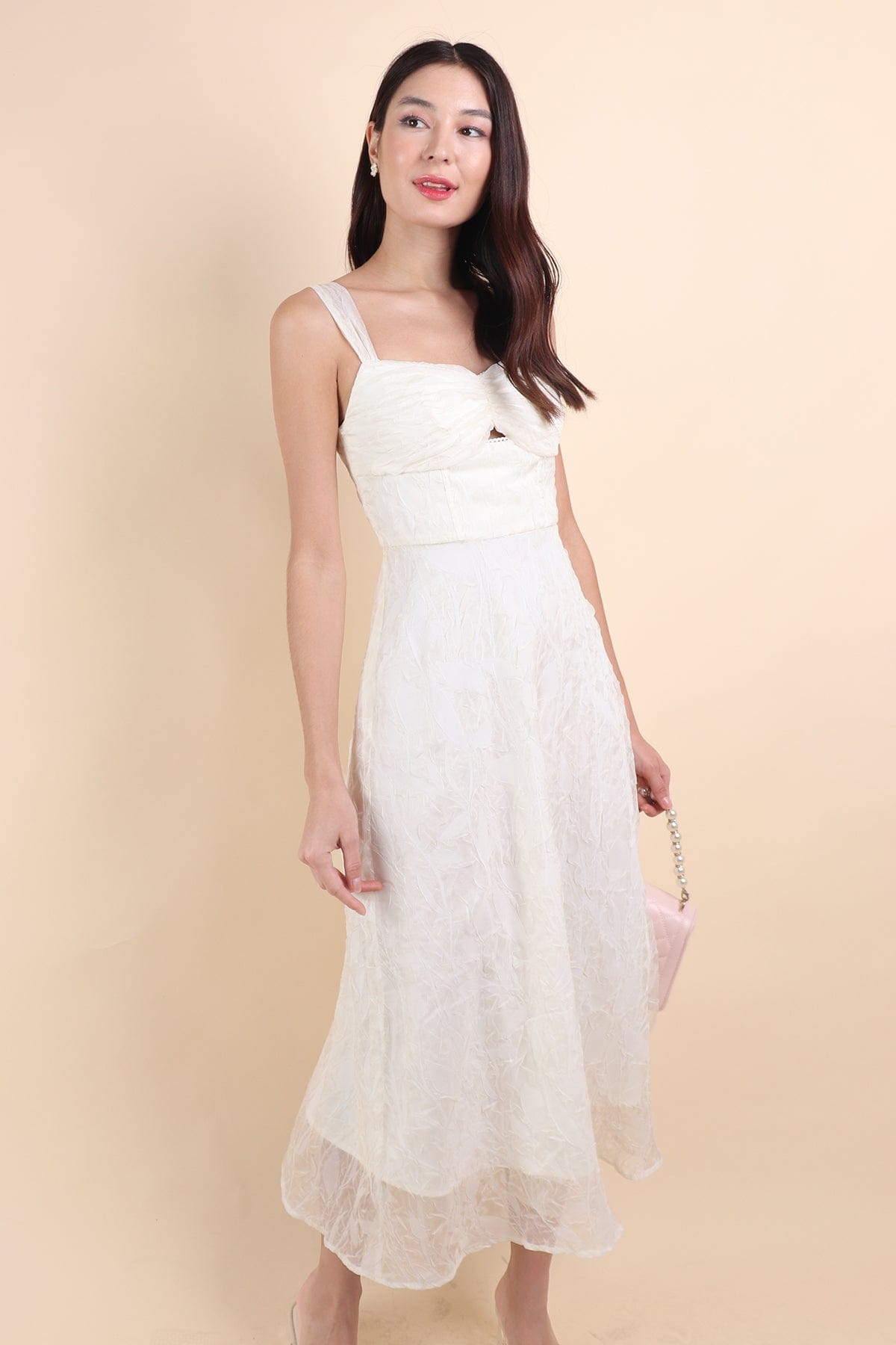 JESSA PADDED MAXI DRESS IN CREAM WHITE | NEONMELLO
