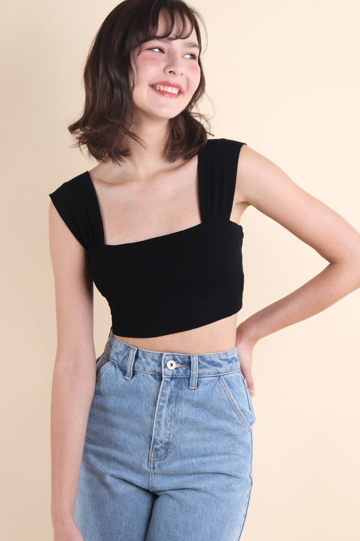 restocked-gabe-ribbed-crop-top