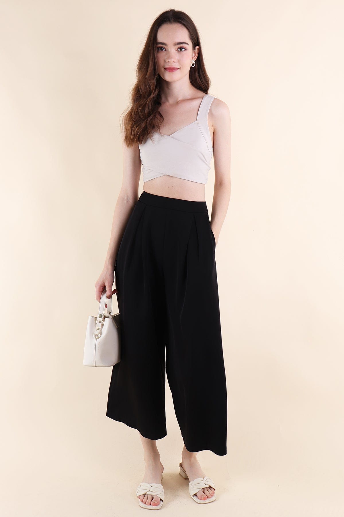 THEA PLEATED PANTS IN BLACK | NEONMELLO