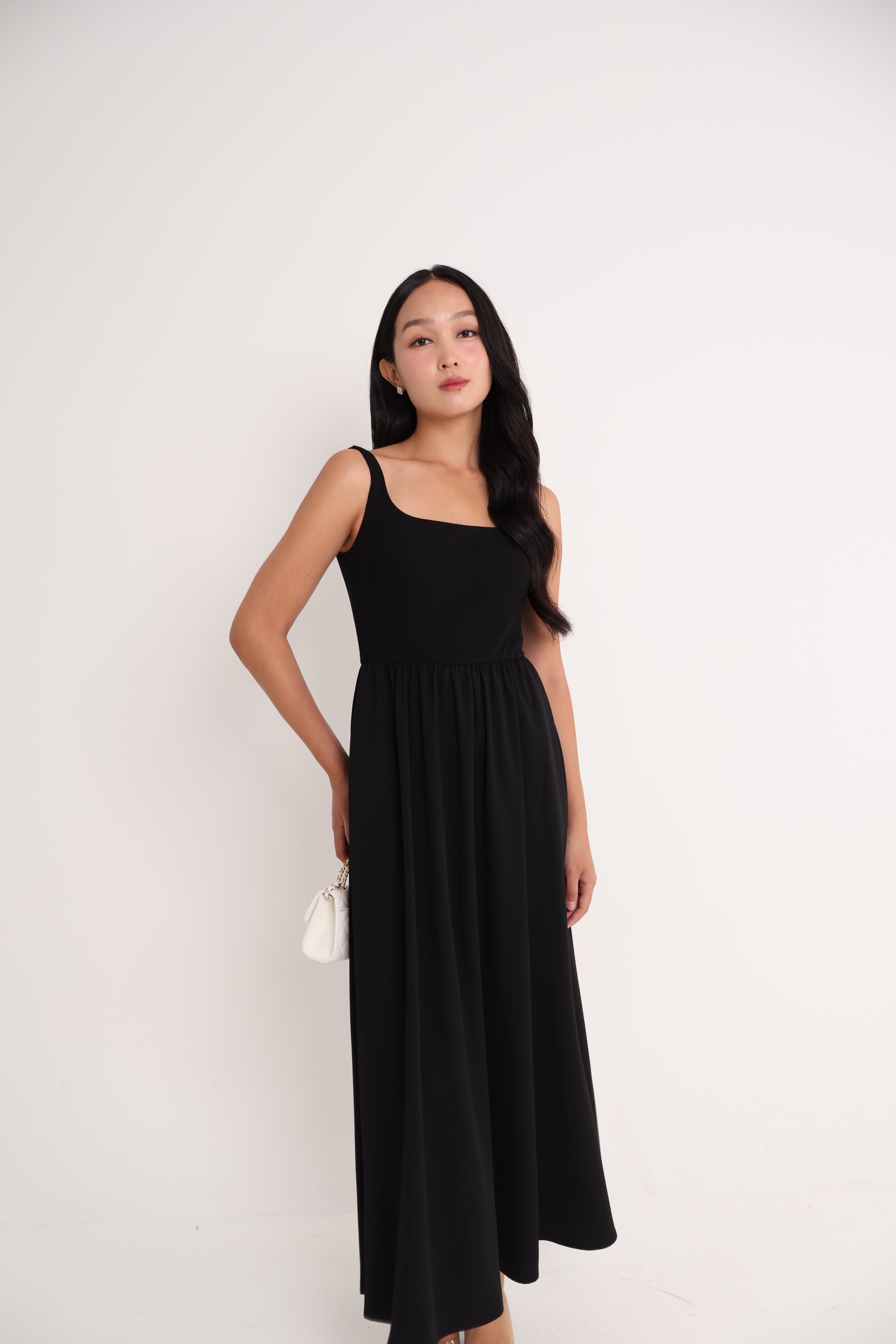 RESTOCKED**LEONIE PADDED RIBBED MAXI DRESS IN BLACK
