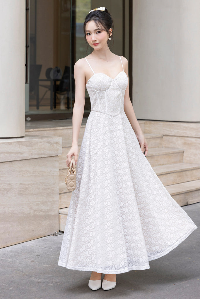 EVELINA LACE MAXI DRESS IN WHITE