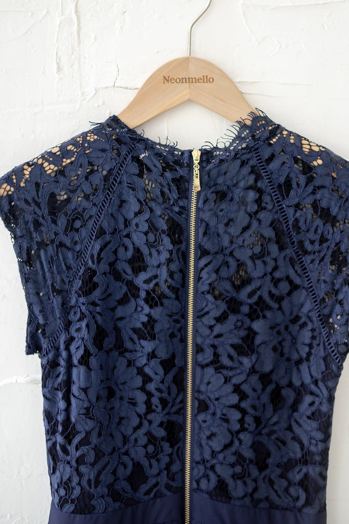 (FIRE DEAL) ESTELLE OMBRE LACE MAXI IN BLUE | NEONMELLO