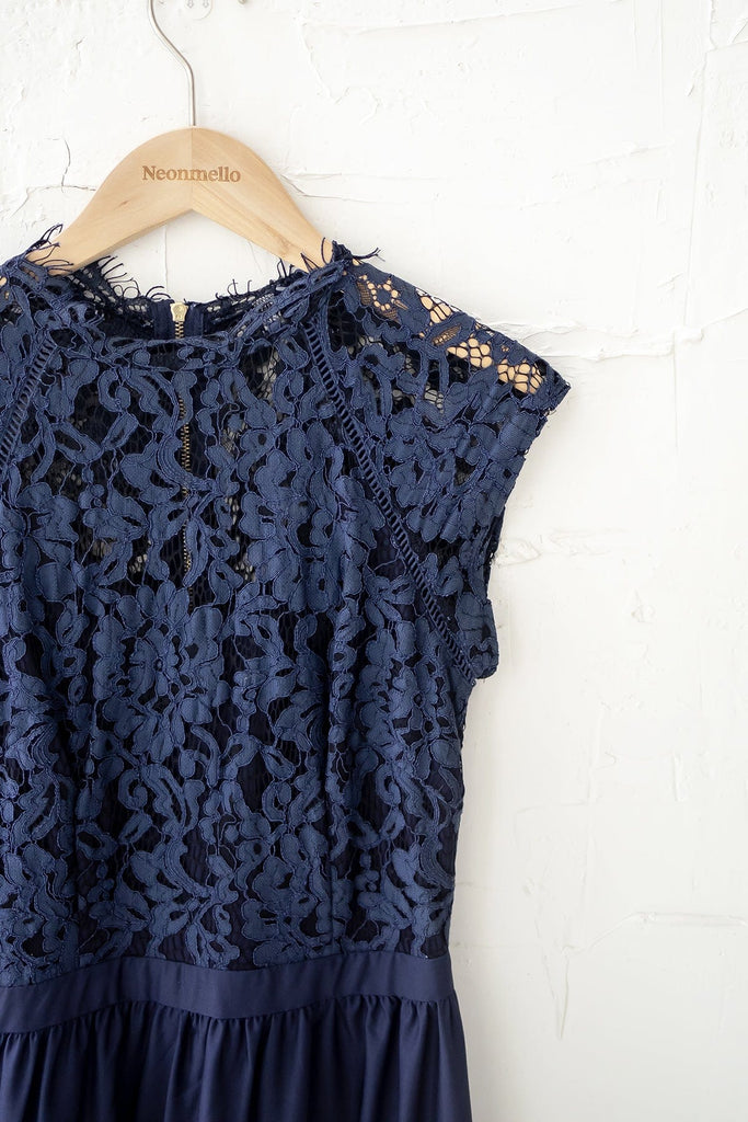 FIRE DEAL) ESTELLE OMBRE LACE MAXI IN BLUE | NEONMELLO FIRE DEAL) ESTELLE OMBRE LACE MAXI IN BLUE | NEONMELLO