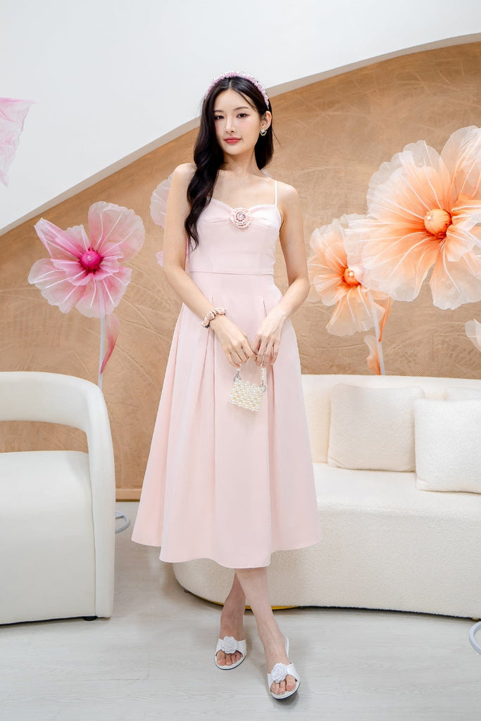 LAURELL EXQUISITE PEARL MAXI DRESS IN LIGHT PINK LAURELL EXQUISITE PEARL MAXI DRESS IN LIGHT PINK