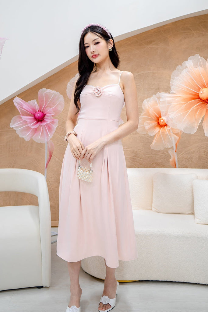 LAURELL EXQUISITE PEARL MAXI DRESS IN LIGHT PINK LAURELL EXQUISITE PEARL MAXI DRESS IN LIGHT PINK