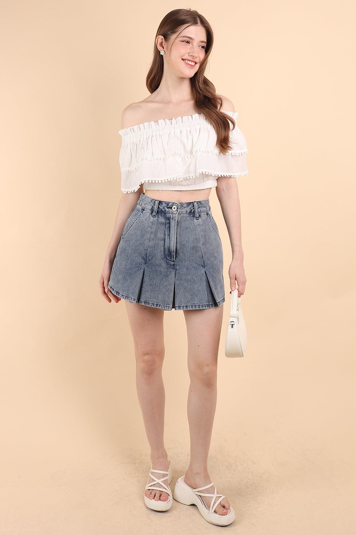 LINDSAY POM POM OFFSIE TOP IN WHITE | NEONMELLO