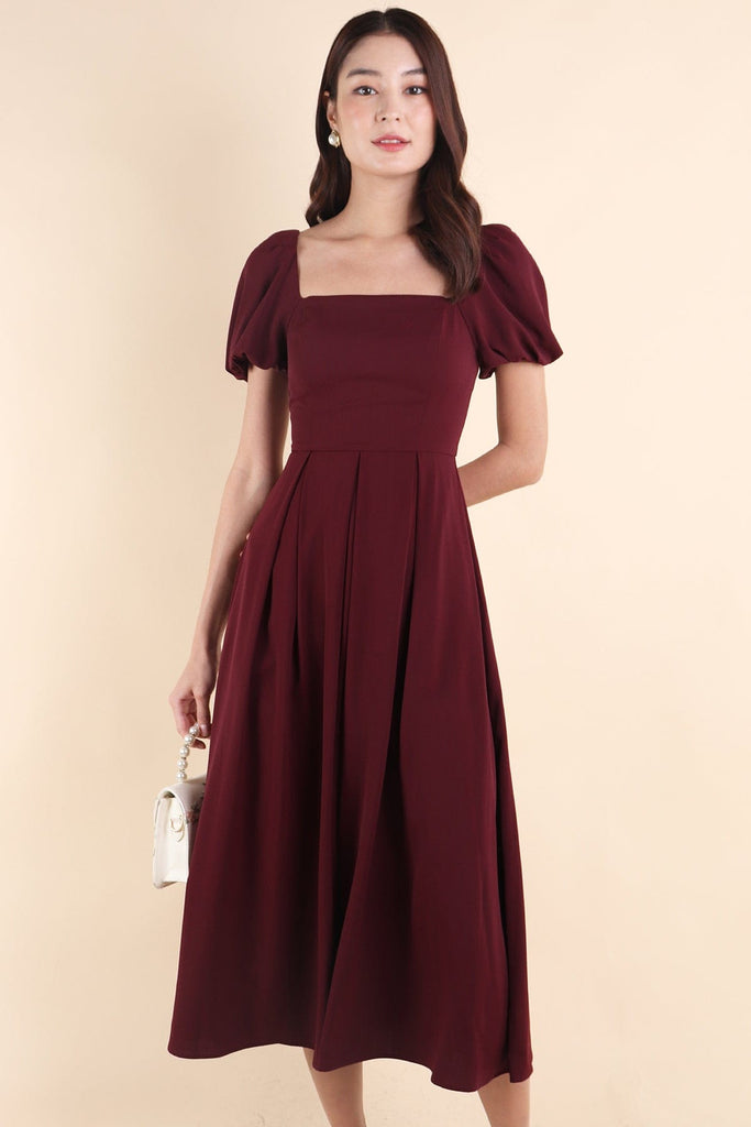 ROSELLE PUFF SLEEVE MAXI IN BURGUNDY ROSELLE PUFF SLEEVE MAXI IN BURGUNDY