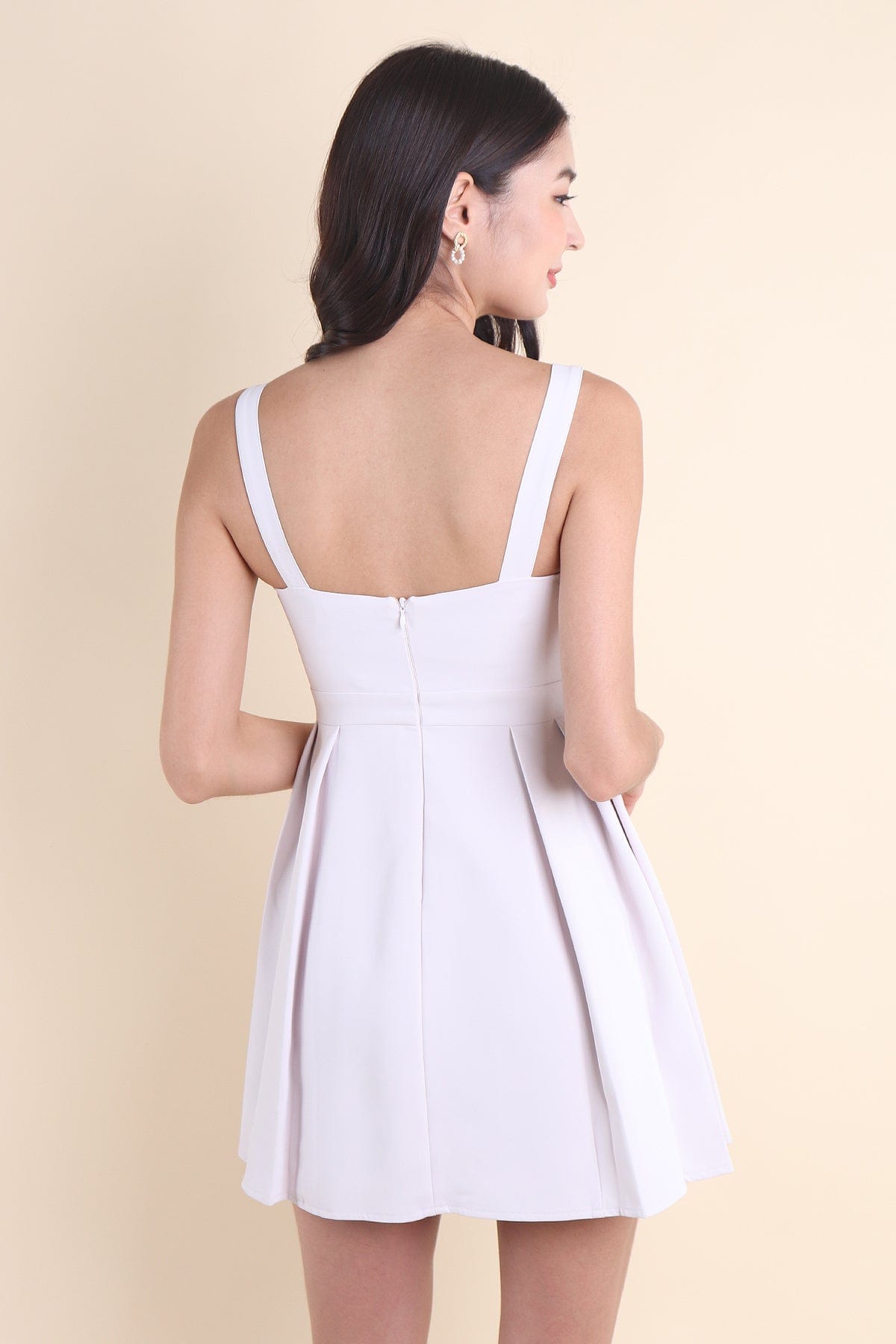 WINDSOR PLEATED DRESS IN PALE LILAC