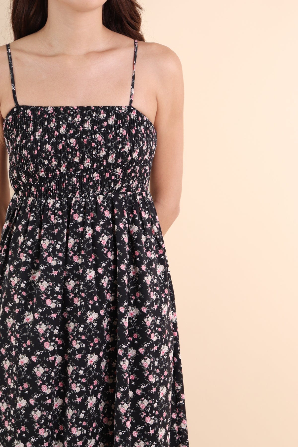 FUJI FLORAL MAXI DRESS IN BLACK